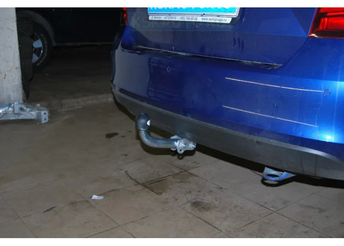 Фаркоп Galia оцинкованный для Skoda Rapid лифтбек 2013-2023. Артикул S104A