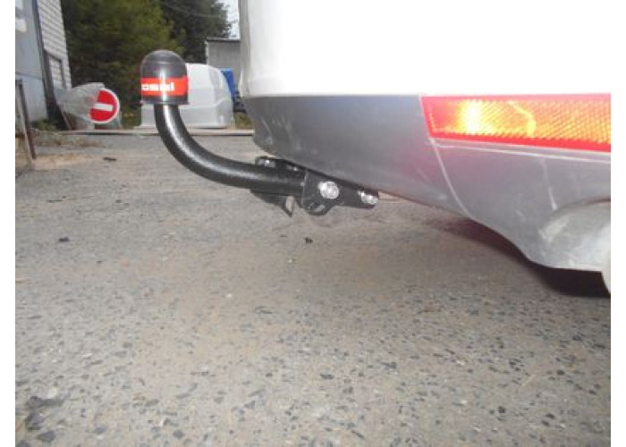 Фаркоп Oris (ранее Bosal) для Opel Insignia седан, хэтчбек 2009-2023. Артикул 1173-A