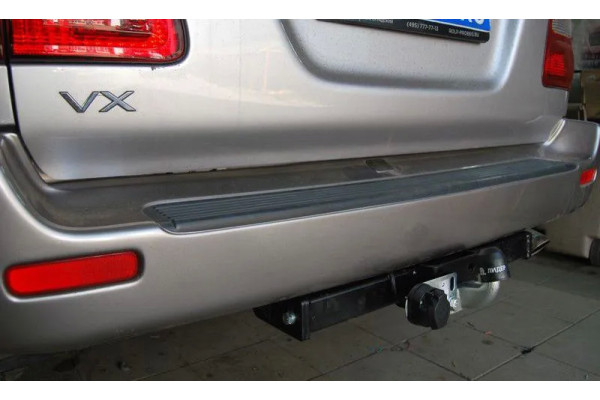 Фаркоп Лидер-Плюс для Lexus LX 470 1997-2007. Фланцевое крепление. Артикул L104-F