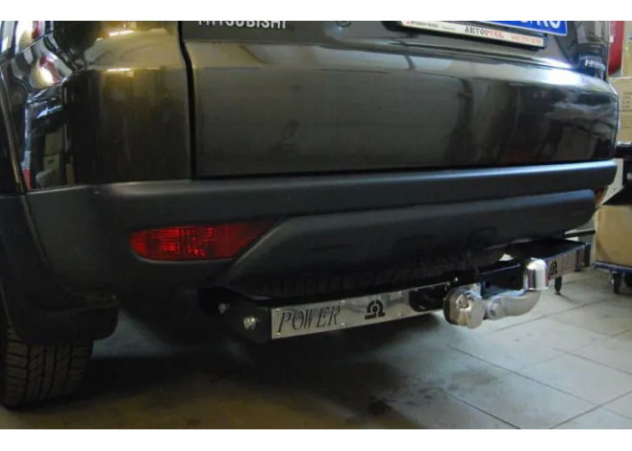 Фаркоп Лидер-Плюс для Mitsubishi Pajero Sport III до рестайлинга 2016-2020@ (с накладкой из нерж. стали). Фланцевое крепление. Артикул M115-F(N)