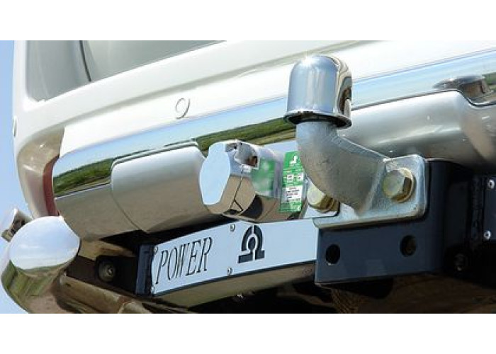 Фаркоп Лидер-Плюс для Toyota Land Cruiser Prado 90 1996-2002 (с накладкой из нерж. стали). Фланцевое крепление. Артикул T109-F(N)