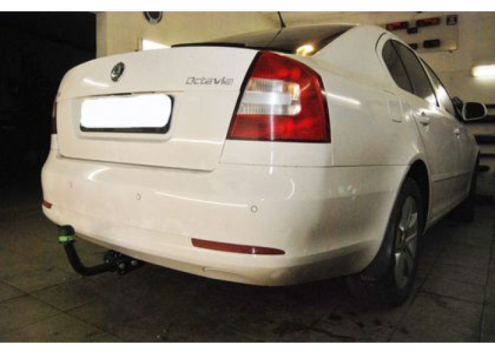 Фаркоп Лидер-Плюс для Skoda Superb II универсал 2009-2015. Артикул S106-A