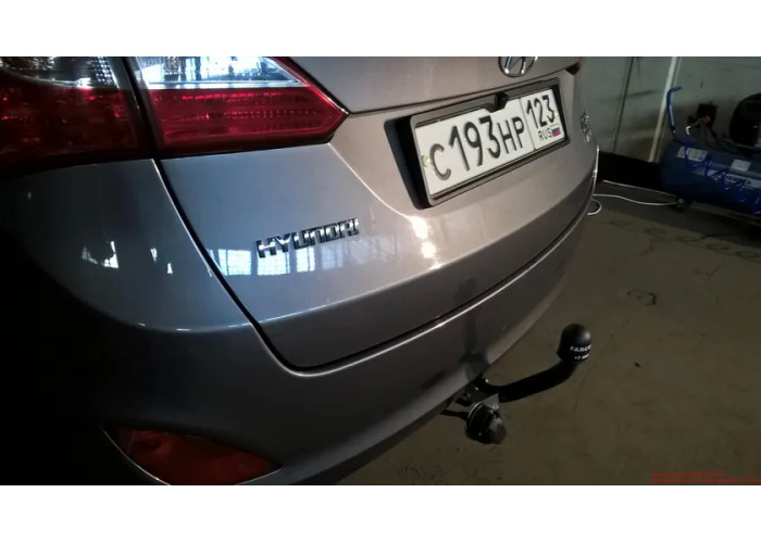 Фаркоп Трейлер для Kia Ceed II JD универсал 2012-2018. Артикул 7351